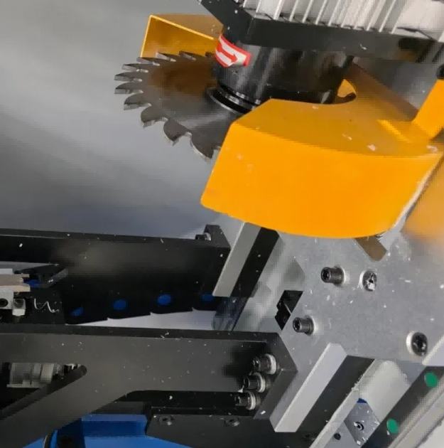 Windows కోసం CNC PVC కార్నర్ క్లీనింగ్ మెషిన్